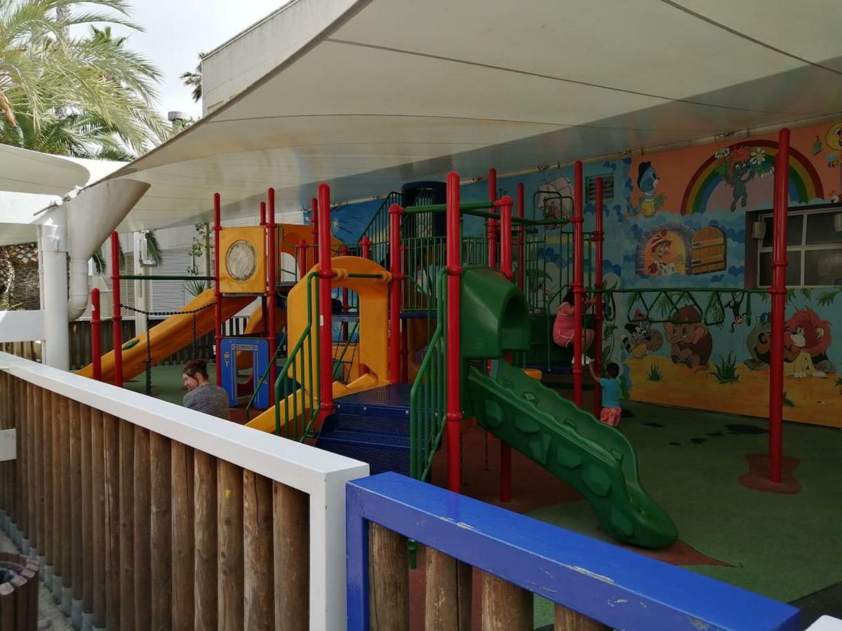 Port Aventura, Exclusivo Alojamiento La Pineda Exteriör bild